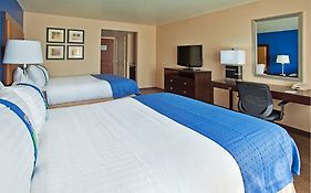Holiday Inn And Suites Phoenix Airport